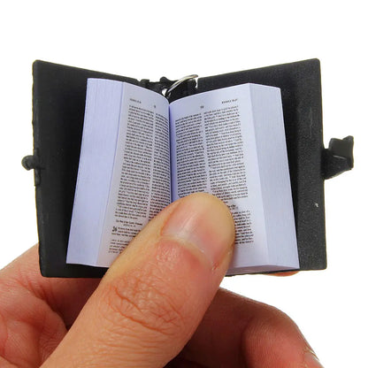 Mini English HOLY BIBLE Key Chains Real Paper Readable Bible Christian Keyrings Car Key Chains Bag Ornaments Religious Jewelry